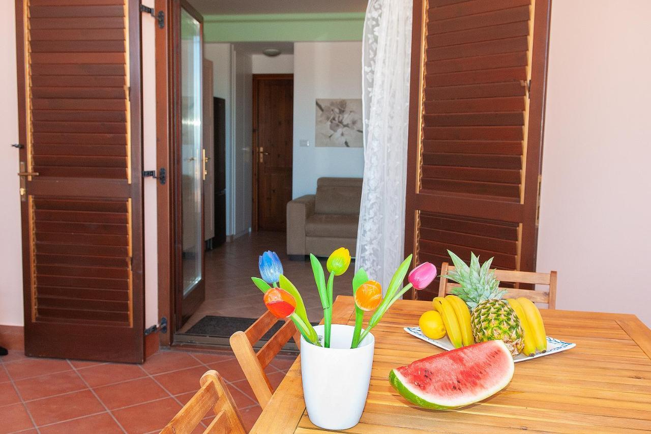 Sunnyhomecefalu39 Buitenkant foto