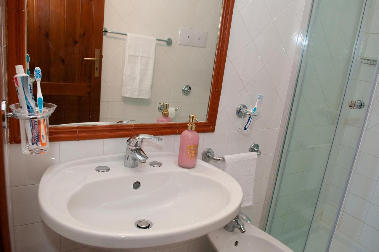 Sunnyhomecefalu39 Buitenkant foto